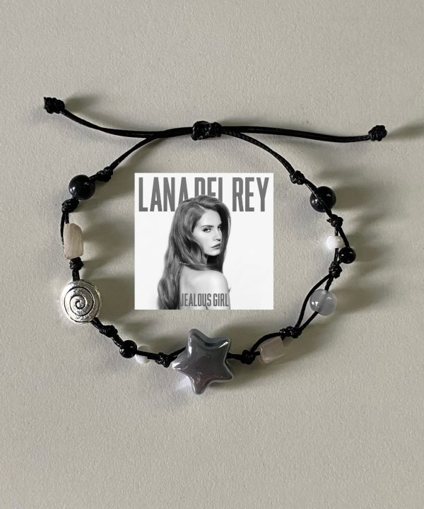 Vòng tay đen Lana Del Rey